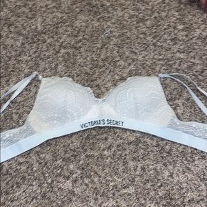 Victoria’s secret 32A bra
